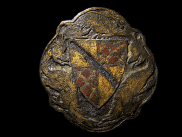 Artefact bearing coat of arms of family hit by &#8216;hideous&#8217; execution in 1300s  unearthed