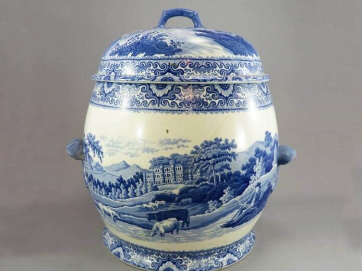 Huge Single-owner Collection Of Ceramics Up For Auction