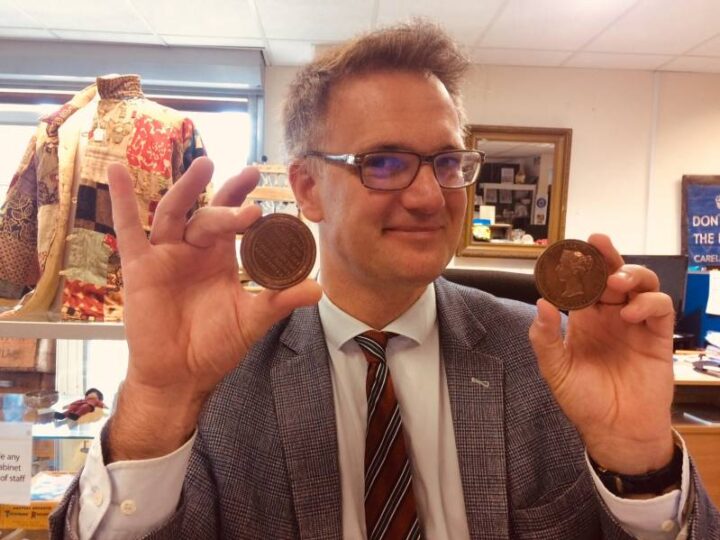 Medal from 1893 honouring renowned painter Dame Laura Knight discovered at free event