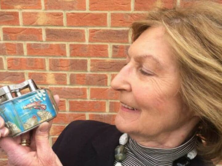 Don&#8217;t miss free antique valuations to aid charity in LEEDS this summer