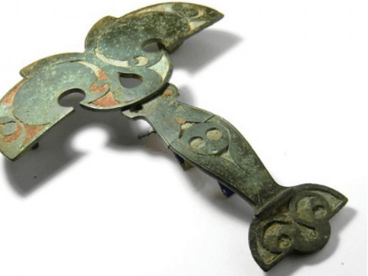 Amazing relic of ancient Britain – found by metal detectorist – stuns at auction