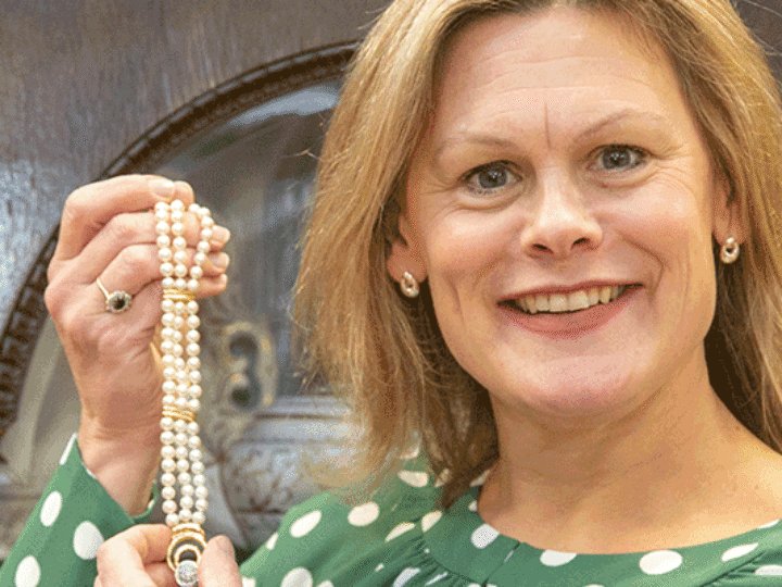 Free valuation event: Explore the colourful world of diamonds and jewellery with  Kate Bliss