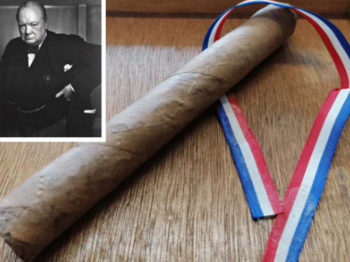 Churchill’s Christmas gift cigar – last in a box of 10 – up for auction