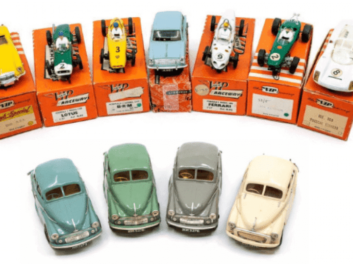 Toy bonanza at Hansons as Victory Industries car cavalcade rolls in