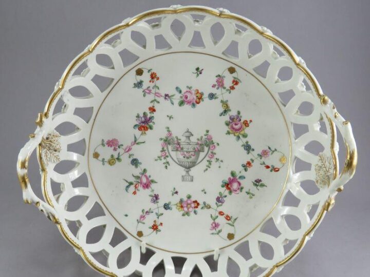 Centuries-old Chelsea Derby dessert basket demonstrates porcelain pedigree