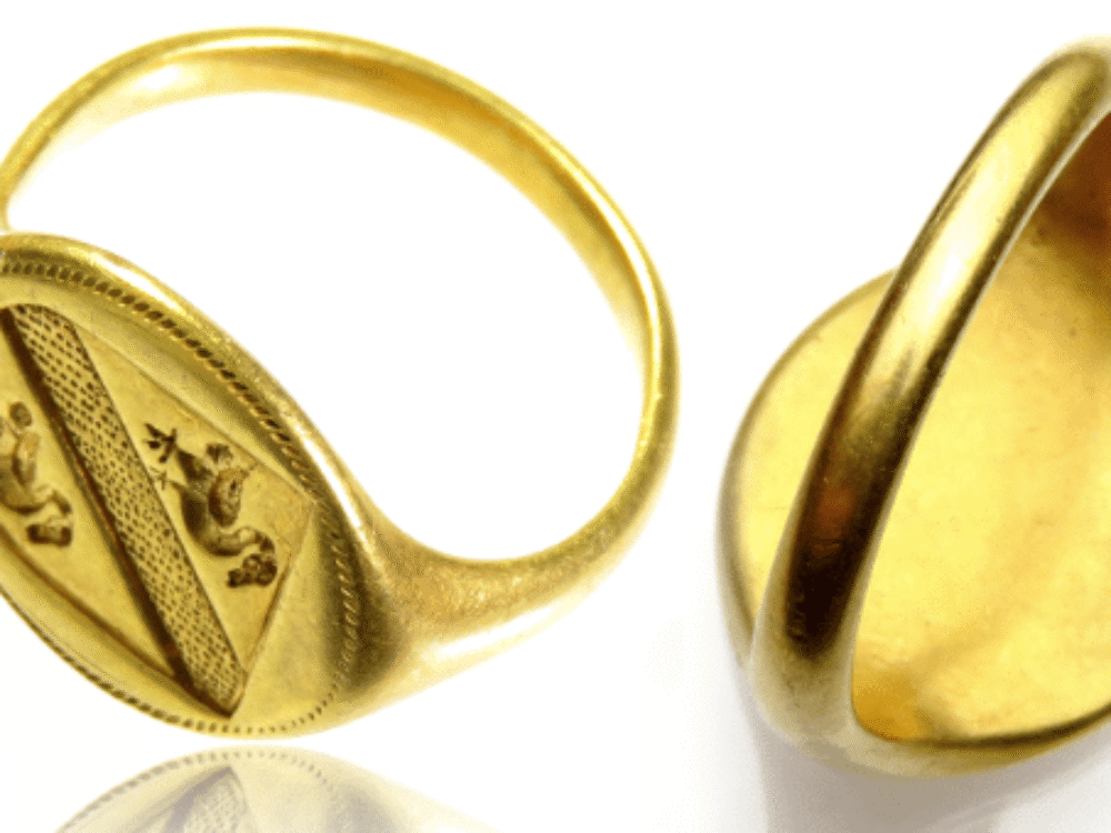 Find worthy of Robin Hood! Ancient Sheriff of Nottingham ring – found by metal detectorist – could sell for thousands