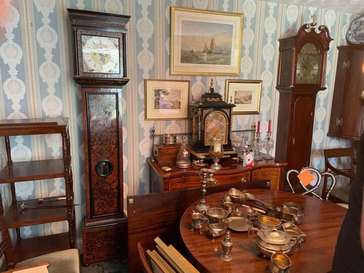 Antique connoisseurs’ lifetime collection – set for auction in June &#8211; honours Oxfordshire heritage
