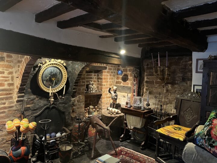 <strong>Collector’s paradise! 16<sup>th</sup> century cottage brims with antiques, modern treasures and quirky curios</strong>
