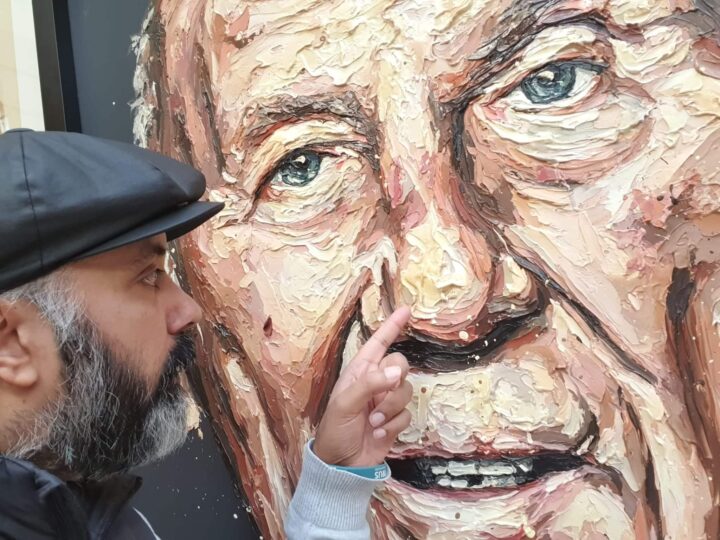 ‘Phenomenal’ Sir Stirling Moss portrait by renowned F1 artist set for auction