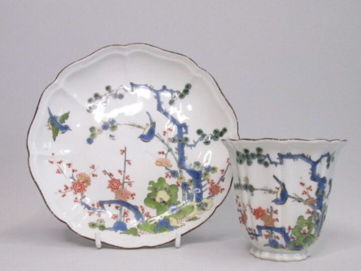 Antiques to entice in September Connoisseur Ceramics Auction