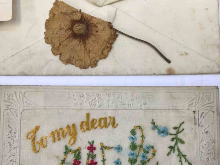 WW1 poppy sent &#8216;to my darling wife’ from soldier in trenches reveals heartbreak