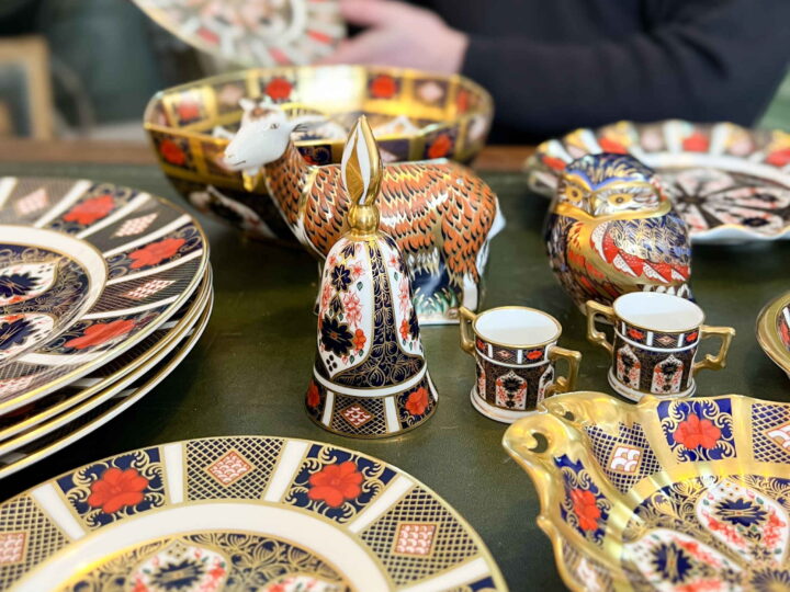 The magic of Imari &#8211; Royal Crown Derby star serves up bidding fever on a plate