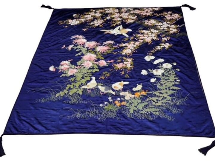 Sensational silk panel airs Japanese artistry from 1904