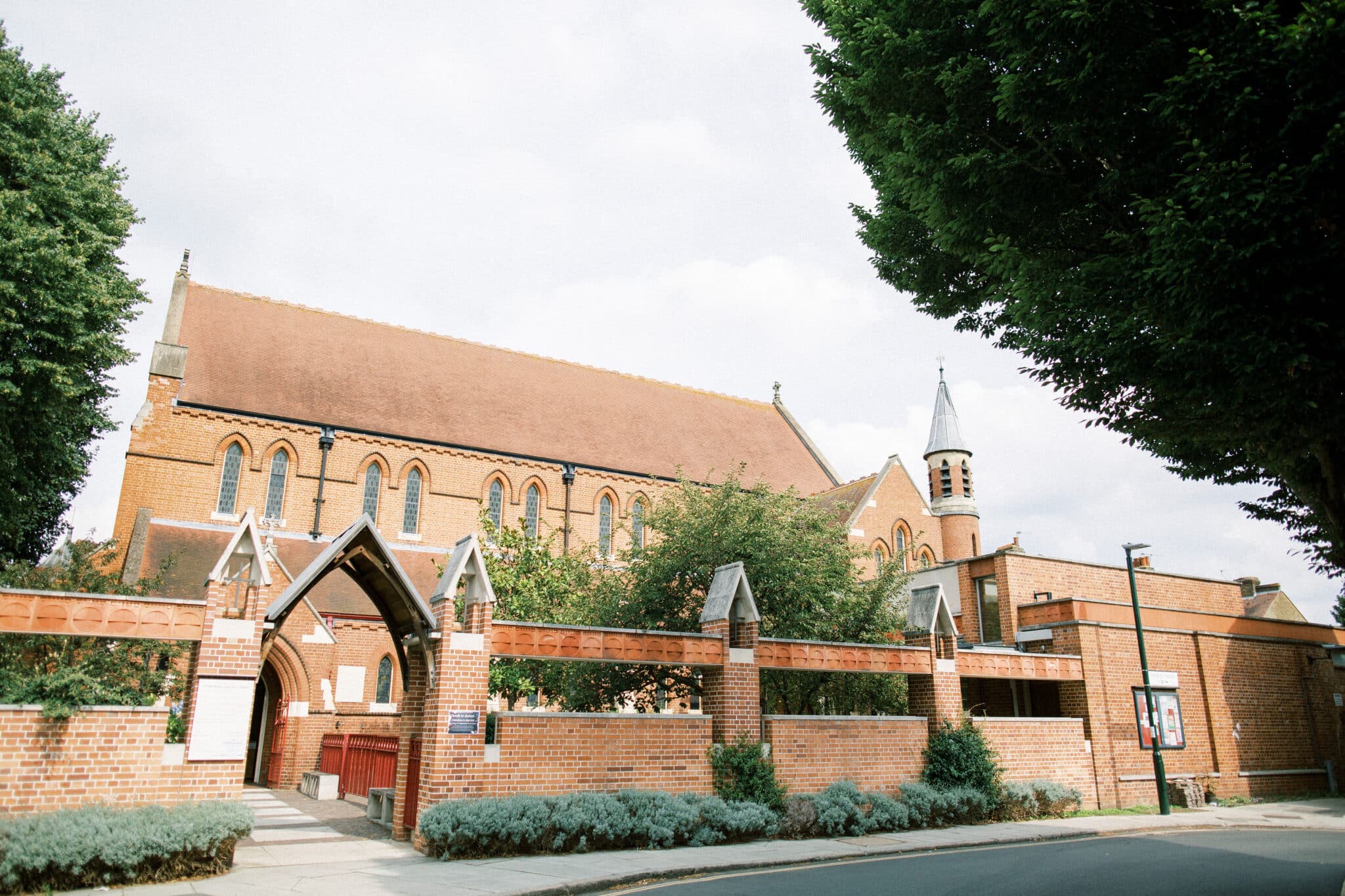 St Michaels All Angels Church, Barnes